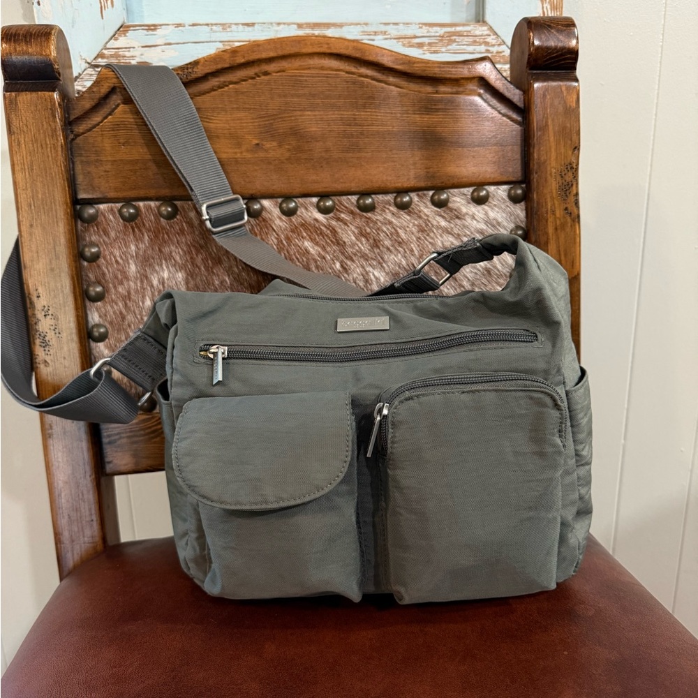 Baggallini Crossbody Bag or Shoulder Bag